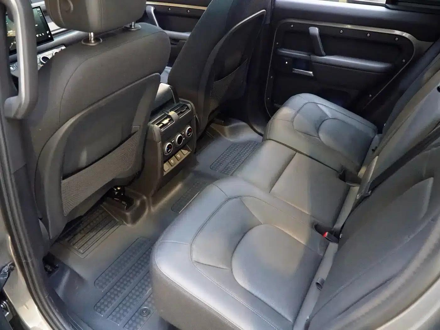 2025 Land Rover Defender 110 3.0T P400 X — миниатюра 5