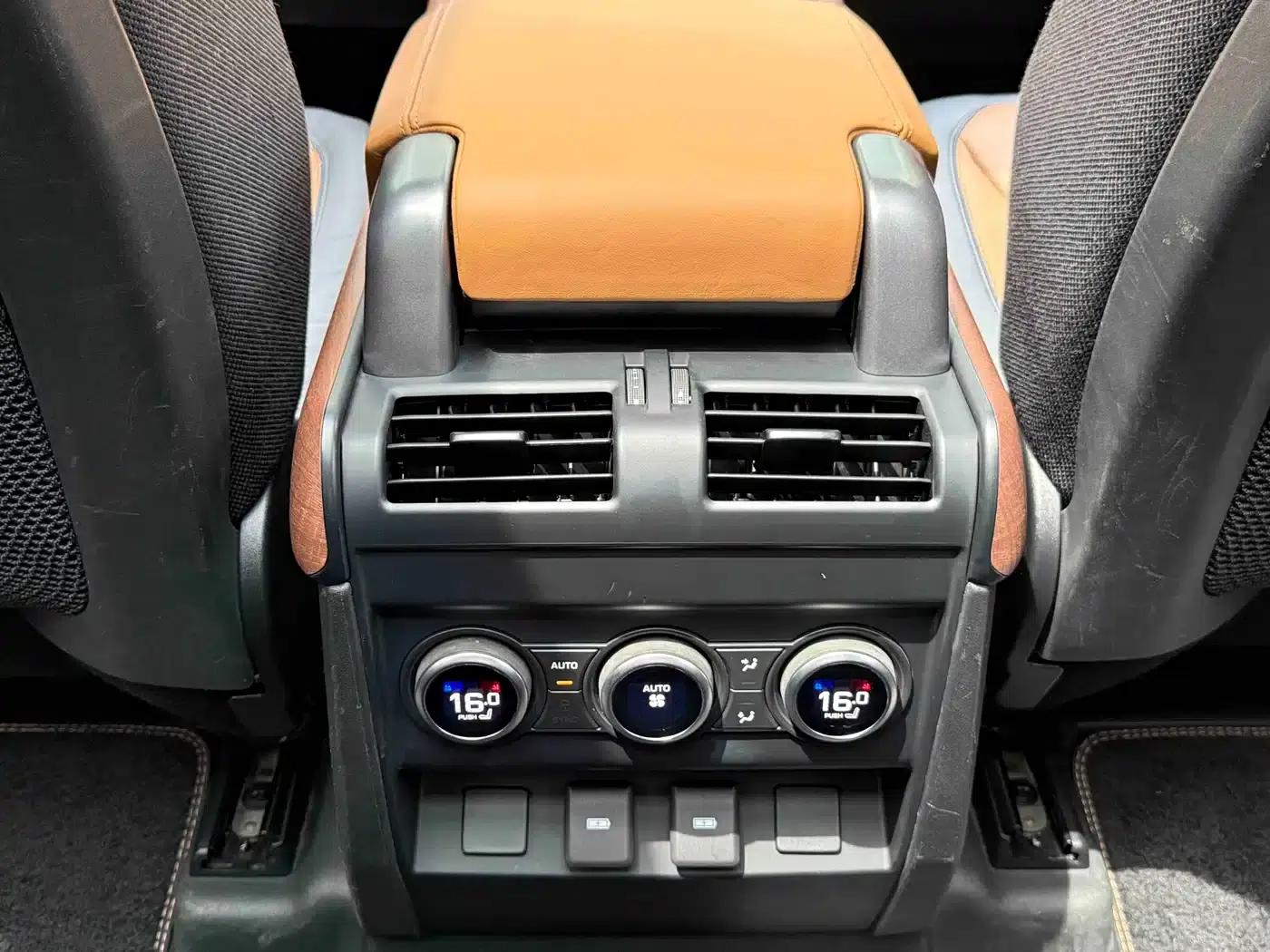 2023 Land Rover Defender Facelift 110 3.0T P400 X — миниатюра 12