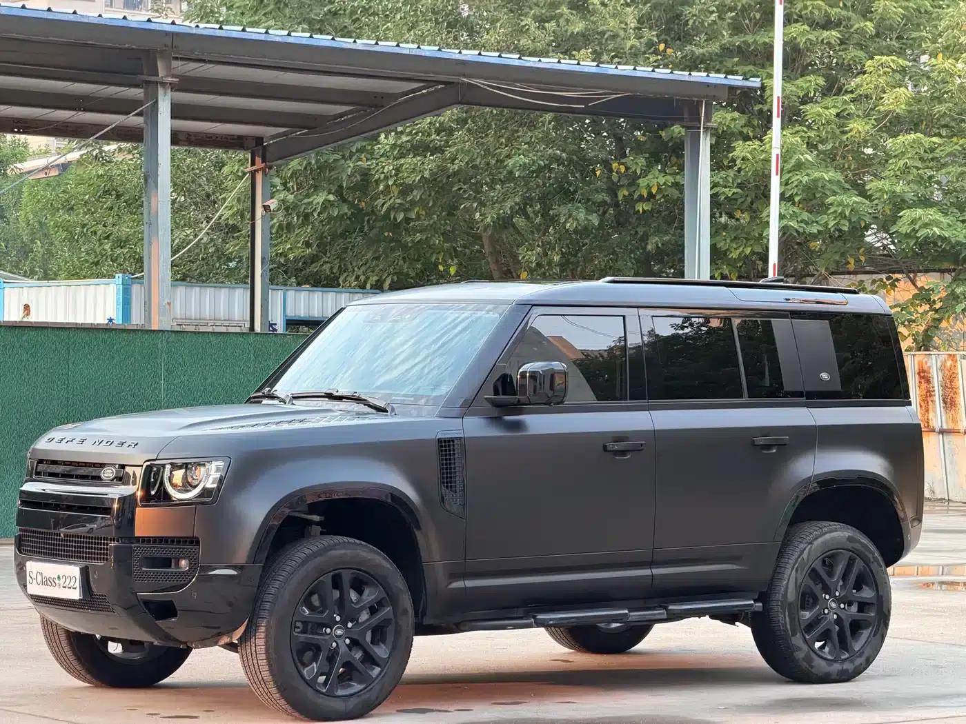 2024 Land Rover Defender 110 3.0T P400 XS — миниатюра 1
