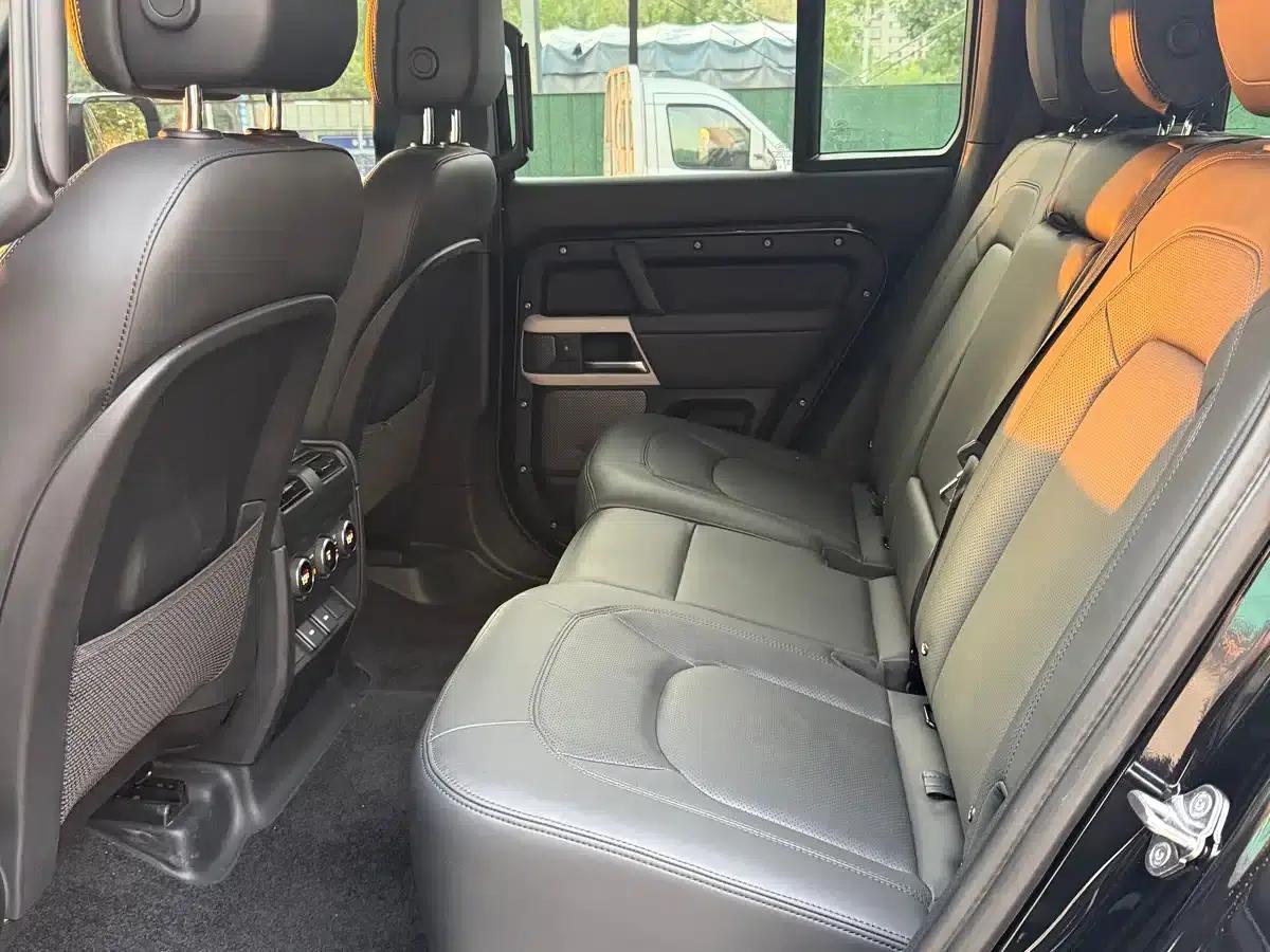 2024 Land Rover Defender 110 3.0T P400 XS — миниатюра 11