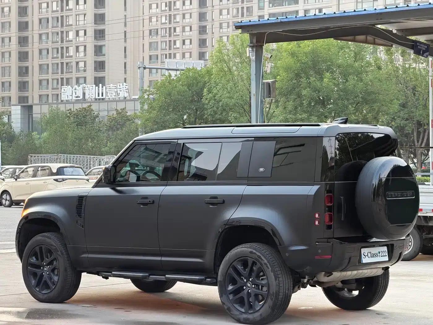 2024 Land Rover Defender 110 3.0T P400 XS — миниатюра 4