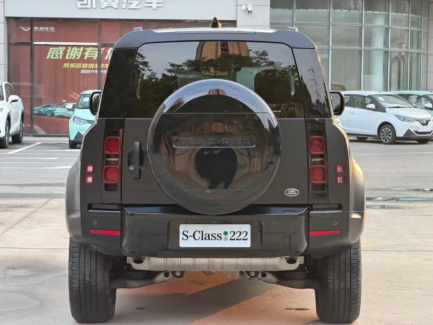 2024 Land Rover Defender 110 3.0T P400 XS — миниатюра 5