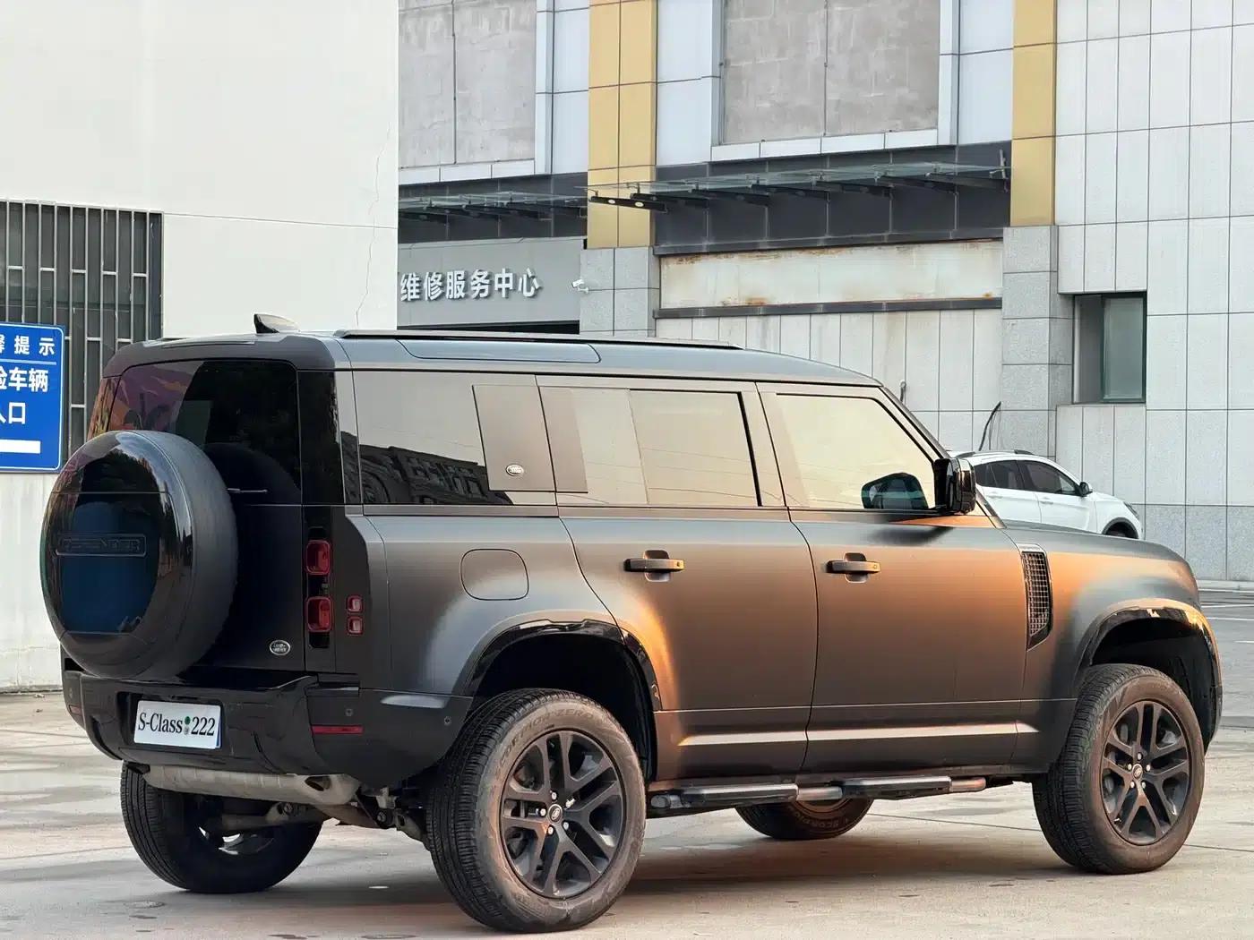 2024 Land Rover Defender 110 3.0T P400 XS — миниатюра 6