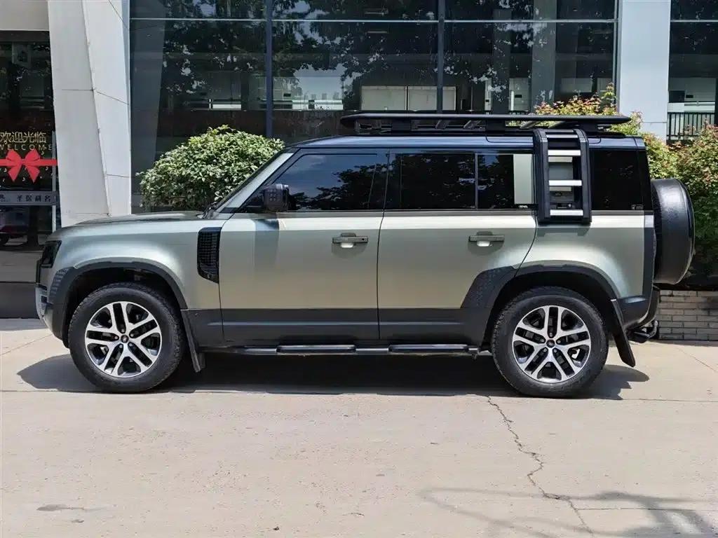 2023 Land Rover Defender Facelift 110 3.0T P400 Dark Edition — миниатюра 2