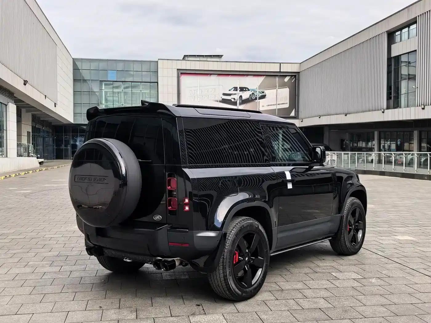 2024 Land Rover Defender 90 3.0T P400 HSE — миниатюра 15