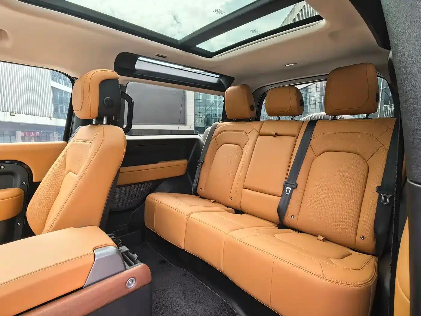 2024 Land Rover Defender 90 3.0T P400 HSE — миниатюра 9