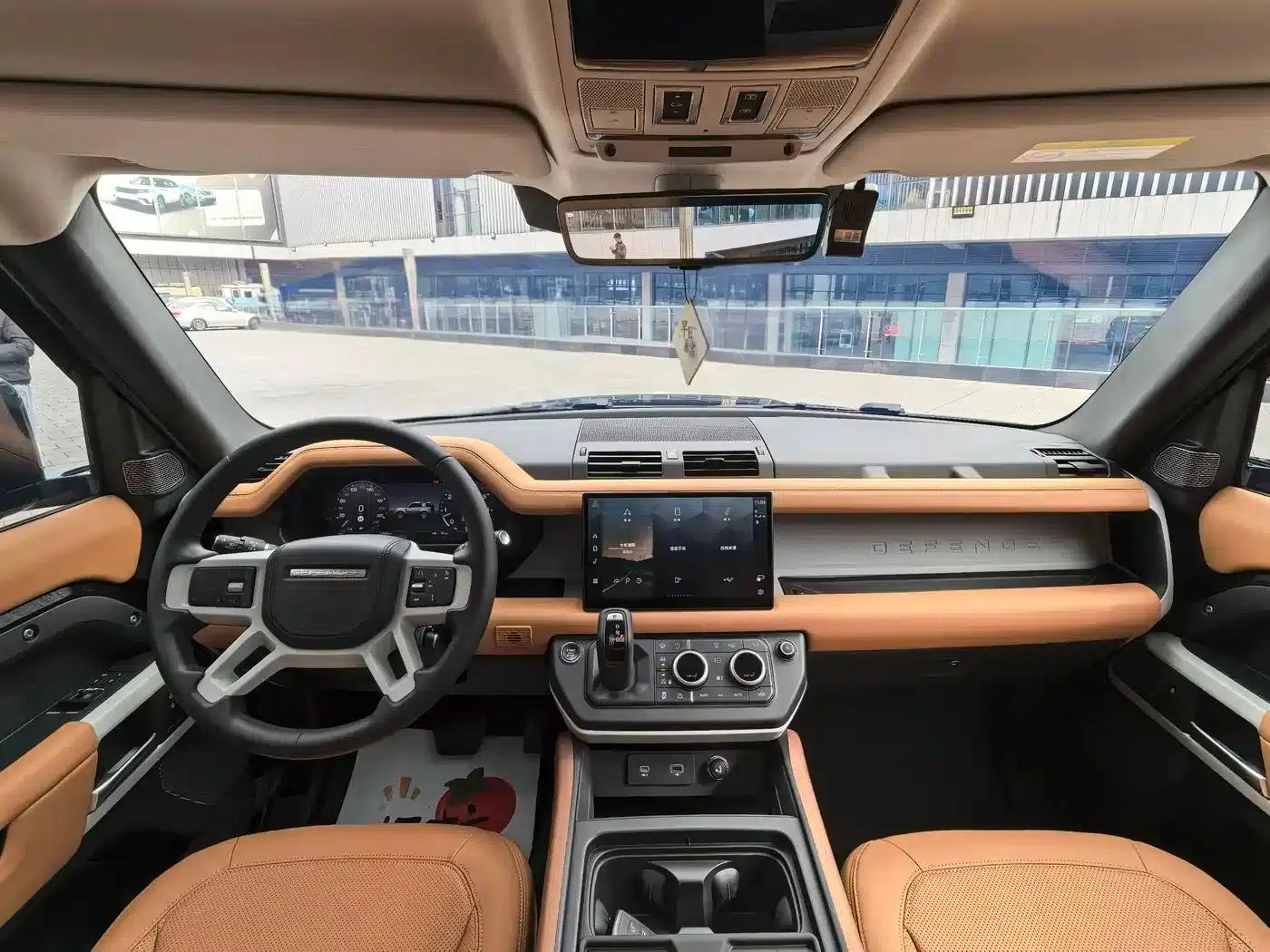 2024 Land Rover Defender 90 3.0T P400 HSE — миниатюра 10