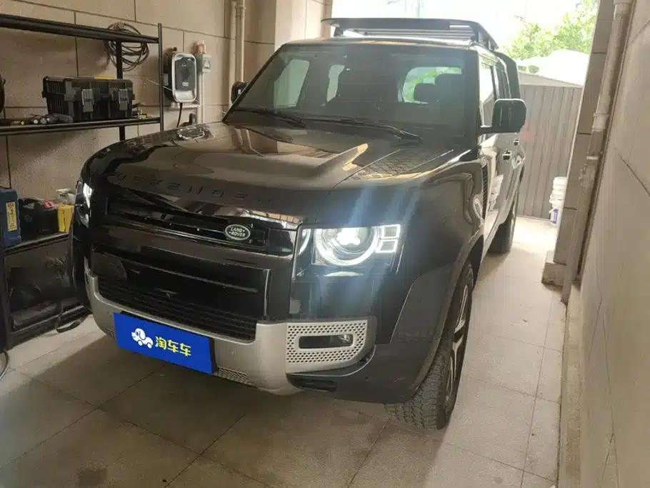 2023 Land Rover Defender Facelift 110 3.0T P400 Dark Edition — миниатюра 1