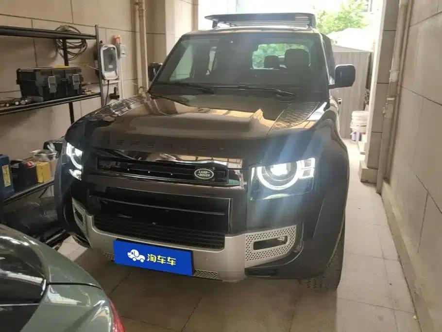 2023 Land Rover Defender Facelift 110 3.0T P400 Dark Edition — миниатюра 2