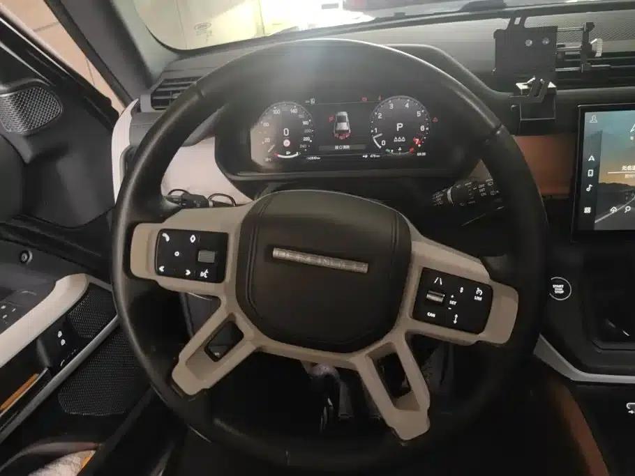 2023 Land Rover Defender Facelift 110 3.0T P400 Dark Edition — миниатюра 15