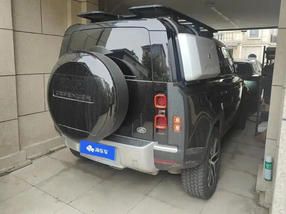 2023 Land Rover Defender Facelift 110 3.0T P400 Dark Edition — миниатюра 3
