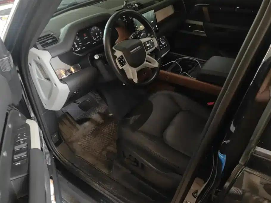 2023 Land Rover Defender Facelift 110 3.0T P400 Dark Edition — миниатюра 9