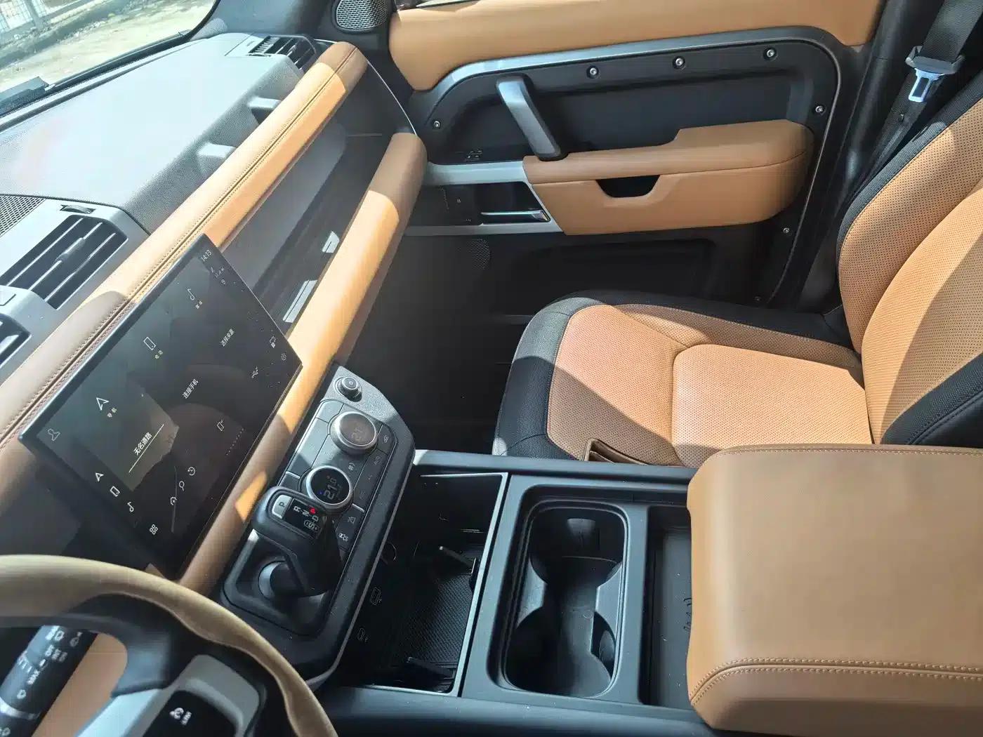 2023 Land Rover Defender Facelift 110 3.0T P400 X-DYNAMIC HSE — миниатюра 11