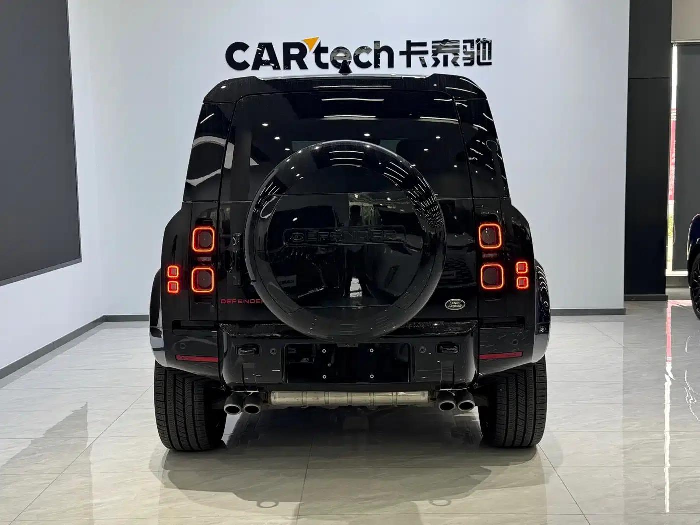 2024 Land Rover Defender 110 5.0T V8 — миниатюра 4