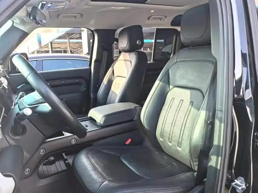 2020 Land Rover Defender 110 P400 HSE — миниатюра 2