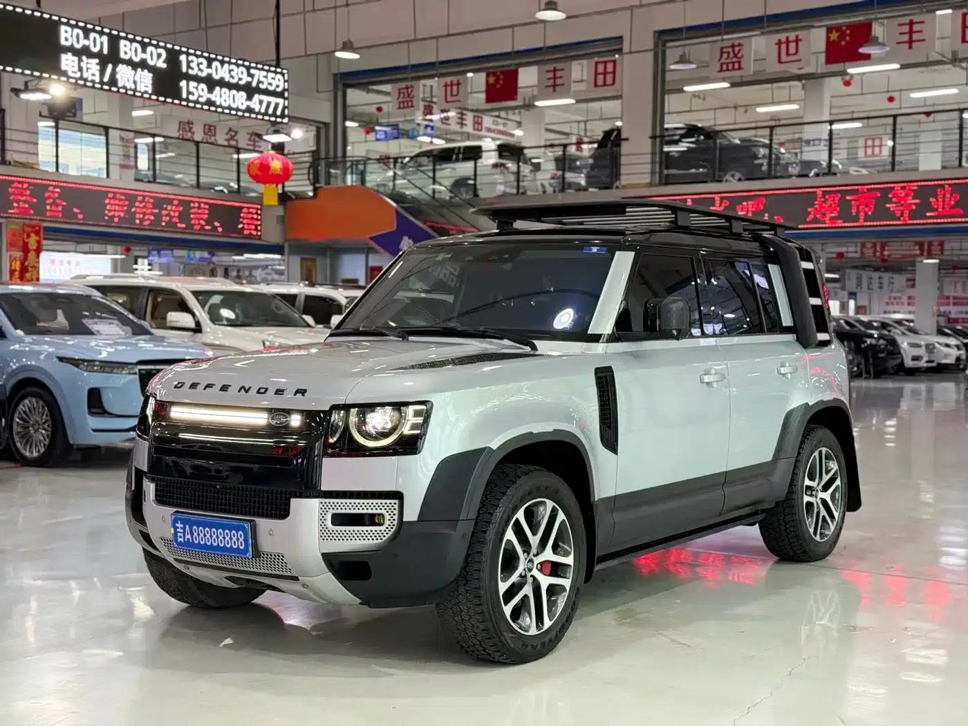 2022 Land Rover Defender 110 P400 Dark Edition — миниатюра 1