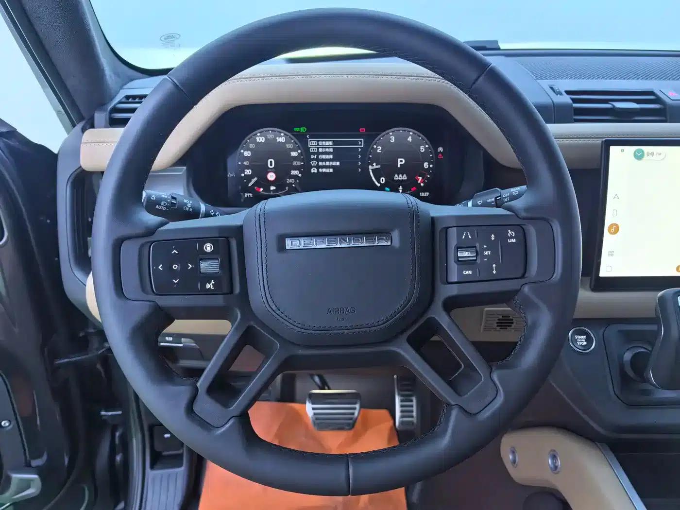 2025 Land Rover Defender 110 3.0T P400 X — миниатюра 13