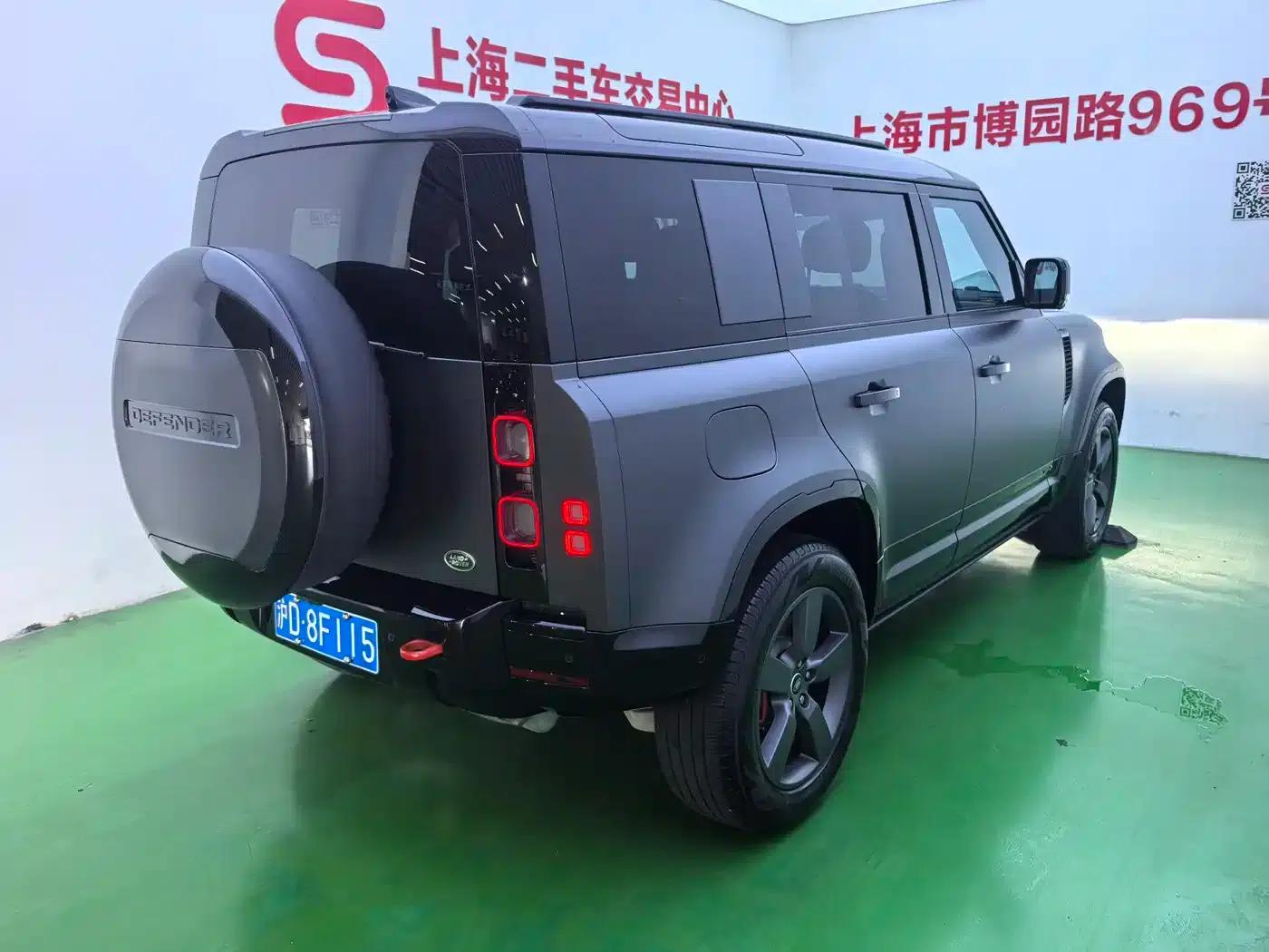 2025 Land Rover Defender 110 3.0T P400 X — миниатюра 4