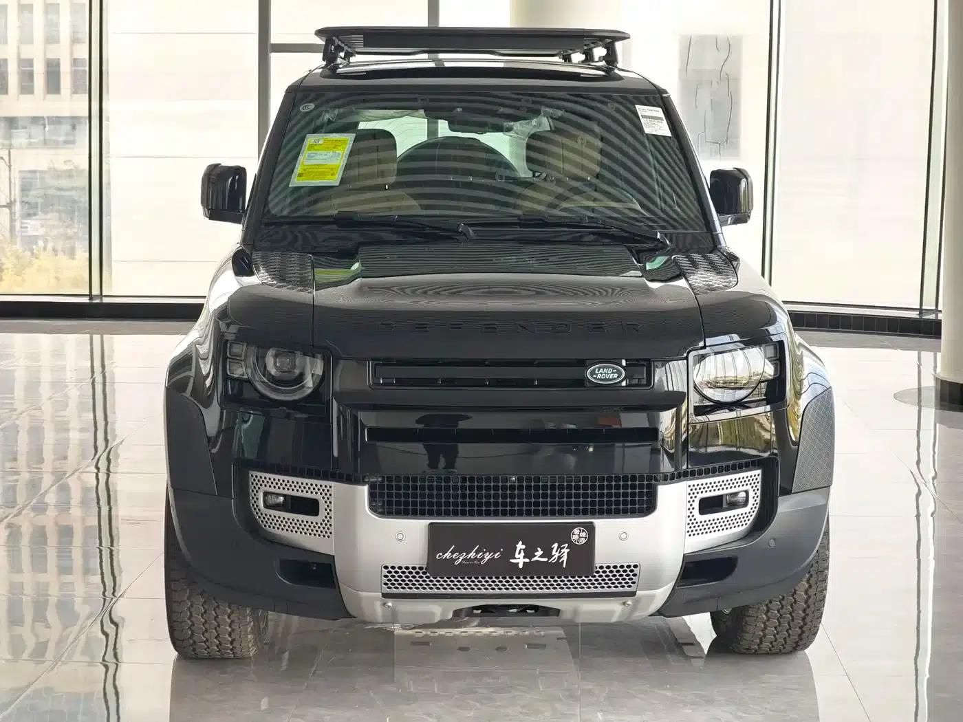 2026 Land Rover Defender 110 3.0T Dark Edition — миниатюра 2