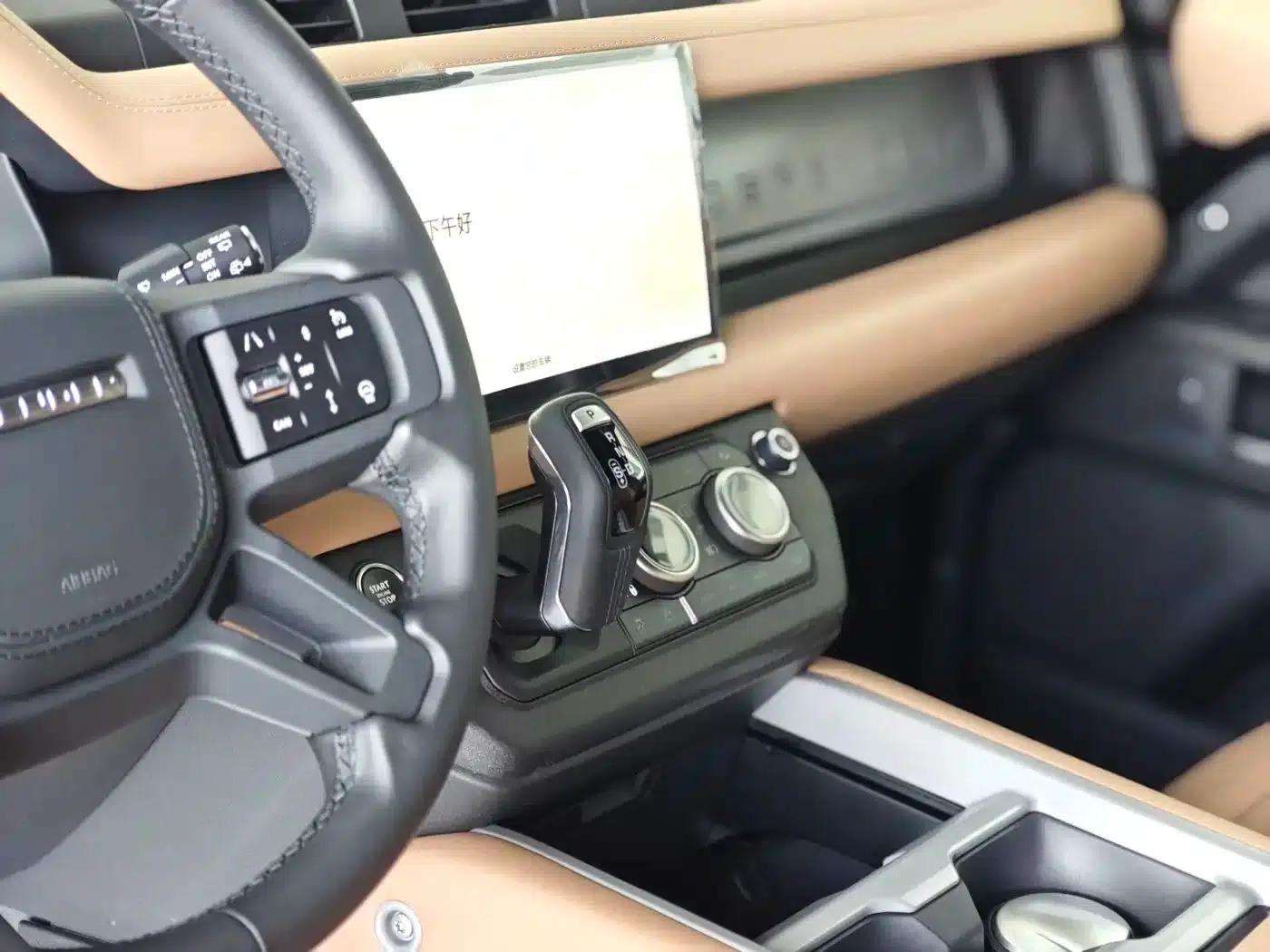 2026 Land Rover Defender 110 3.0T Dark Edition — миниатюра 15