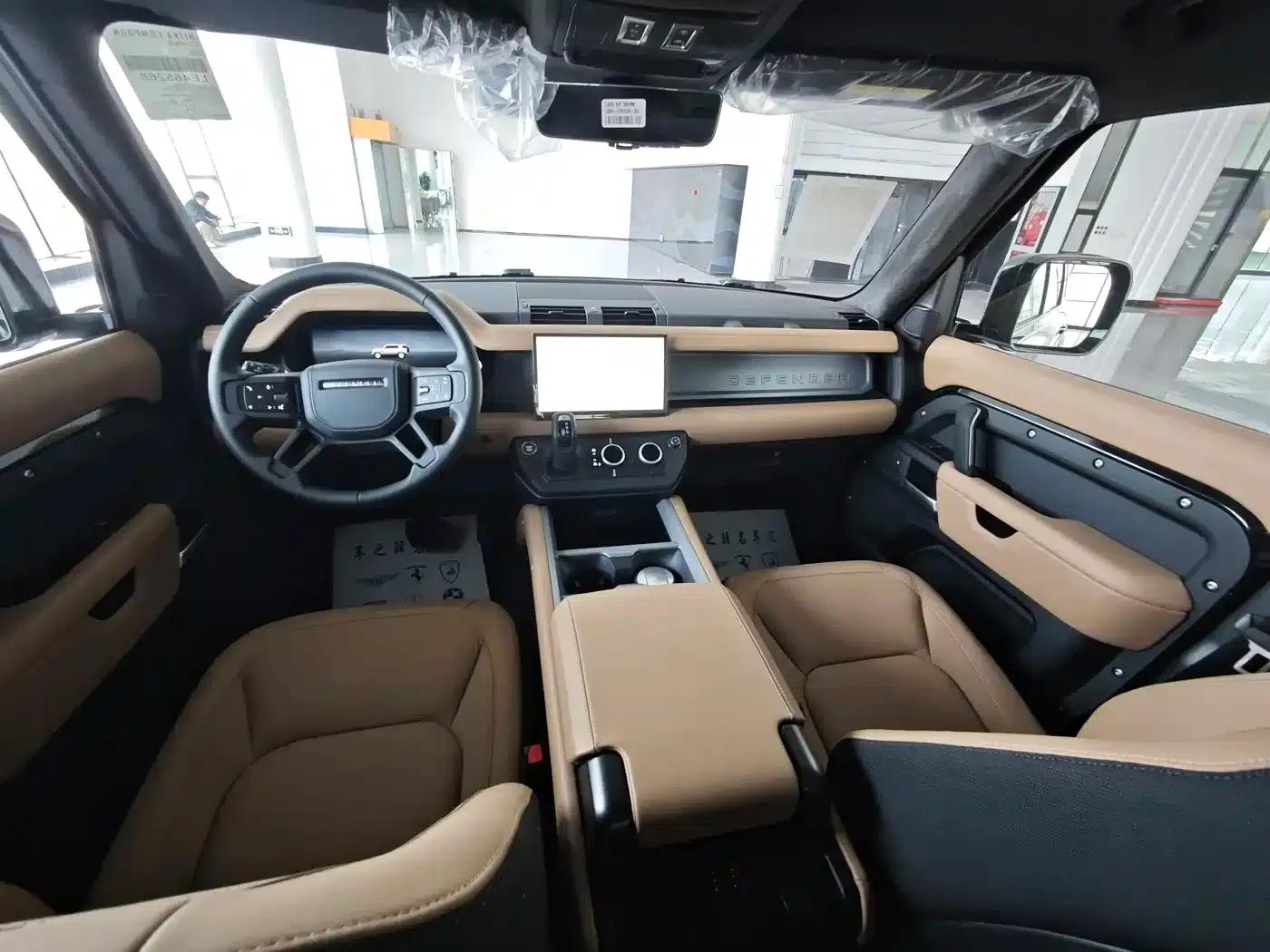 2026 Land Rover Defender 110 3.0T Dark Edition — миниатюра 9
