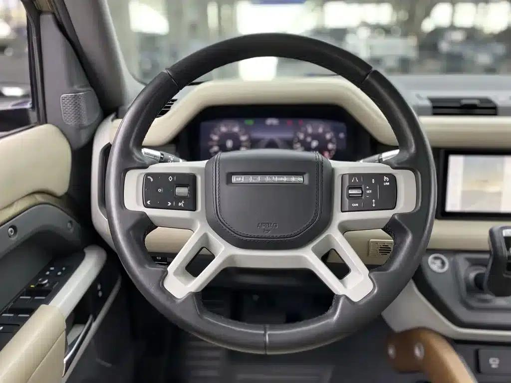 2020 Land Rover Defender 110 P400 HSE — миниатюра 14