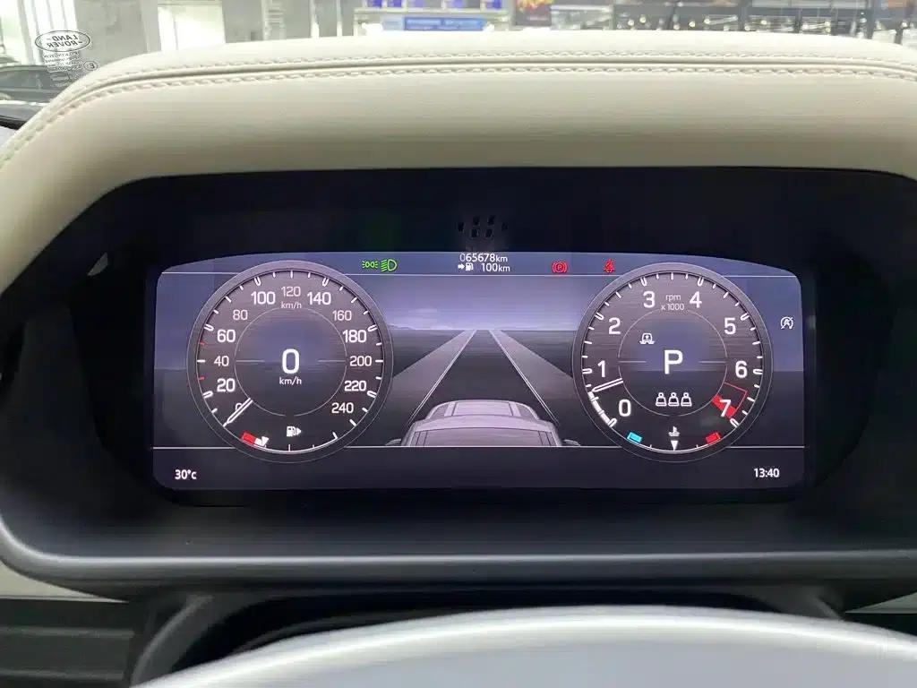 2020 Land Rover Defender 110 P400 HSE — миниатюра 15