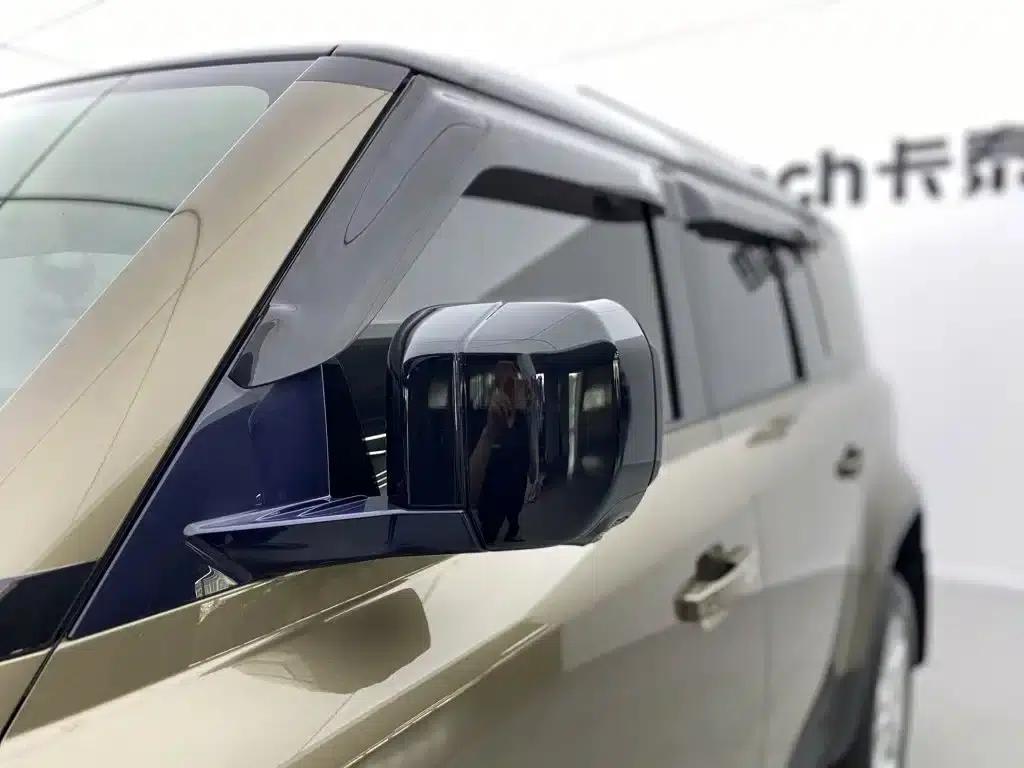 2020 Land Rover Defender 110 P400 HSE — миниатюра 28