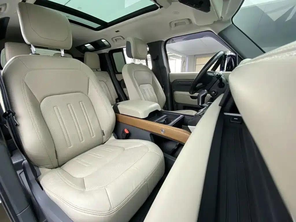 2020 Land Rover Defender 110 P400 HSE — миниатюра 9