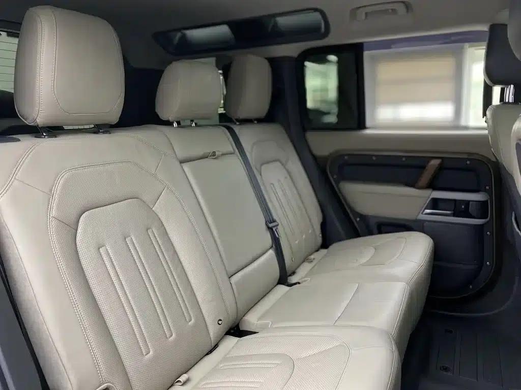 2020 Land Rover Defender 110 P400 HSE — миниатюра 10