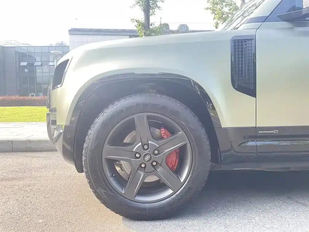 2024 Land Rover Defender 110 3.0T P400 X — миниатюра 20