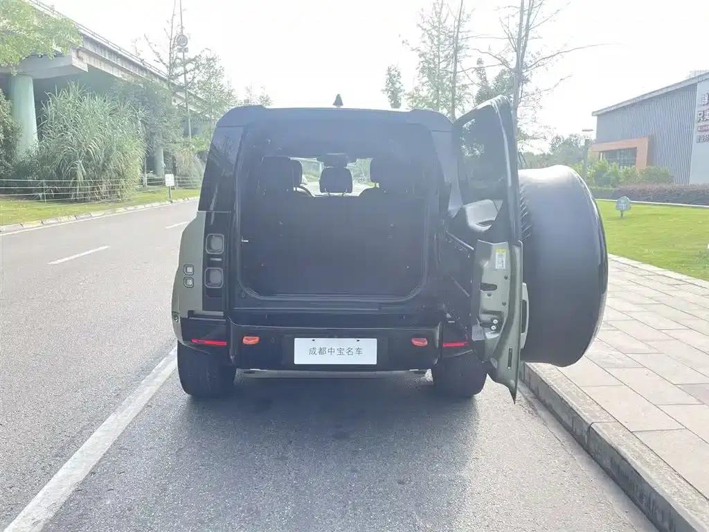 2024 Land Rover Defender 110 3.0T P400 X — миниатюра 10