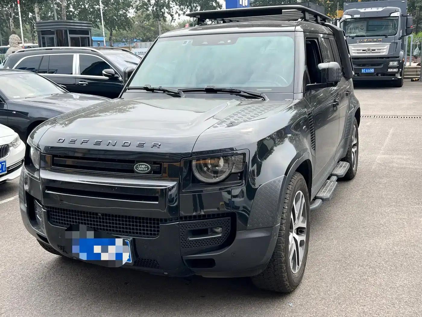 2023 Land Rover Defender Facelift 110 3.0T P400 Dark Edition — миниатюра 1