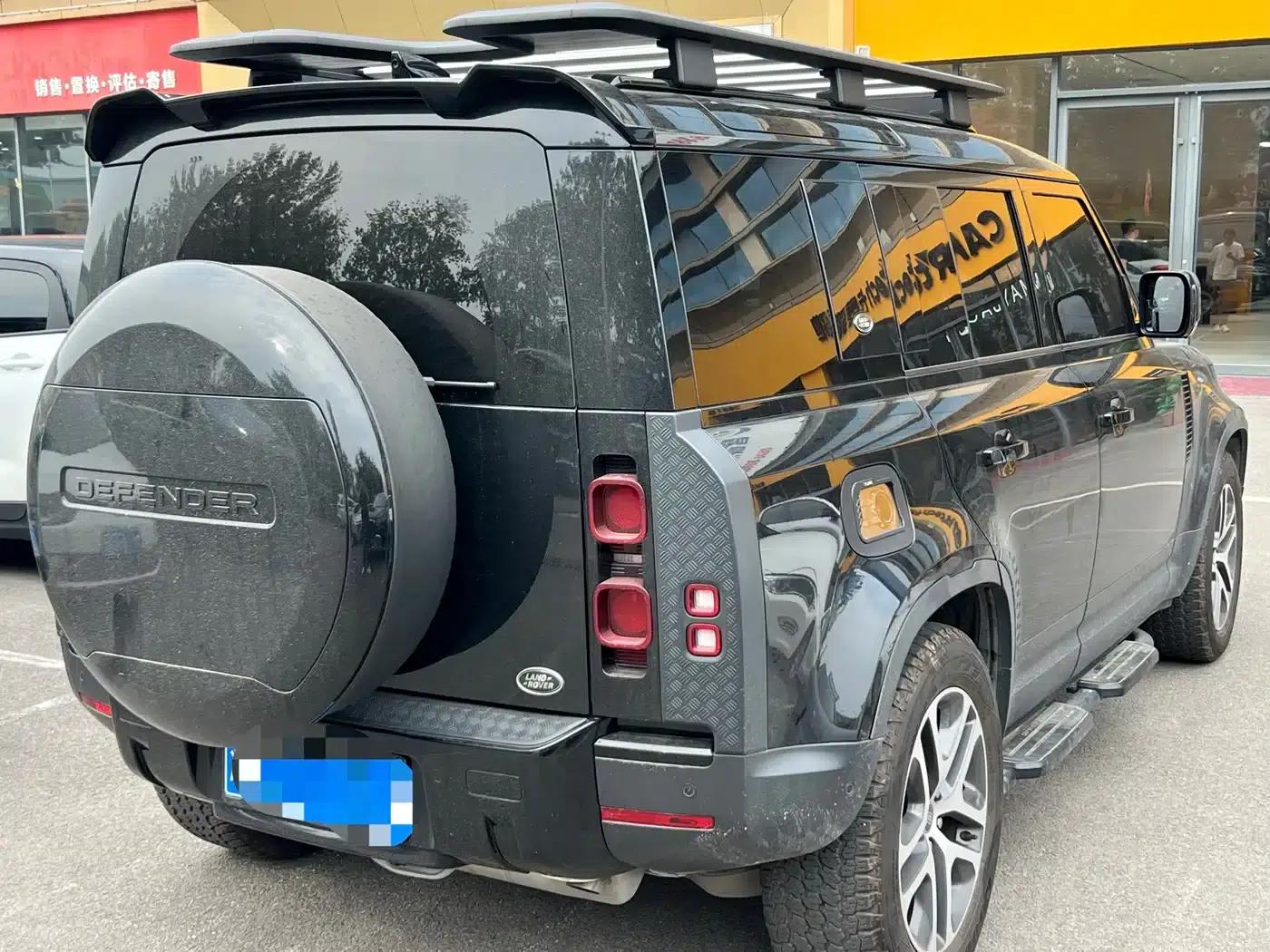 2023 Land Rover Defender Facelift 110 3.0T P400 Dark Edition — миниатюра 10