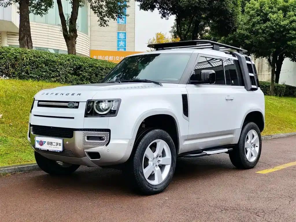 Land Rover Defender 2022 90 2.0T P300 Tiger Edition — миниатюра 1