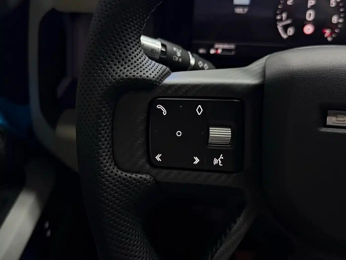 2022 Land Rover Defender 90 3.0T P400 XS — миниатюра 4
