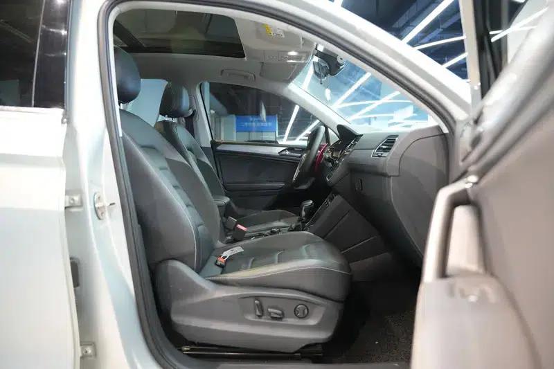 Tiguan L 2019 380TSI Automatic 4WD Smart Luxury Edition (China VI Emission Standard) — миниатюра 20