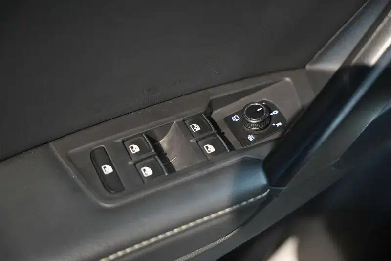 Tiguan L 2019 380TSI Automatic 4WD Smart Luxury Edition (China VI Emission Standard) — миниатюра 22