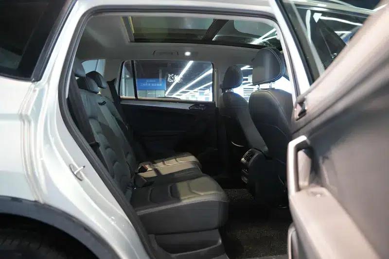 Tiguan L 2019 380TSI Automatic 4WD Smart Luxury Edition (China VI Emission Standard) — миниатюра 23