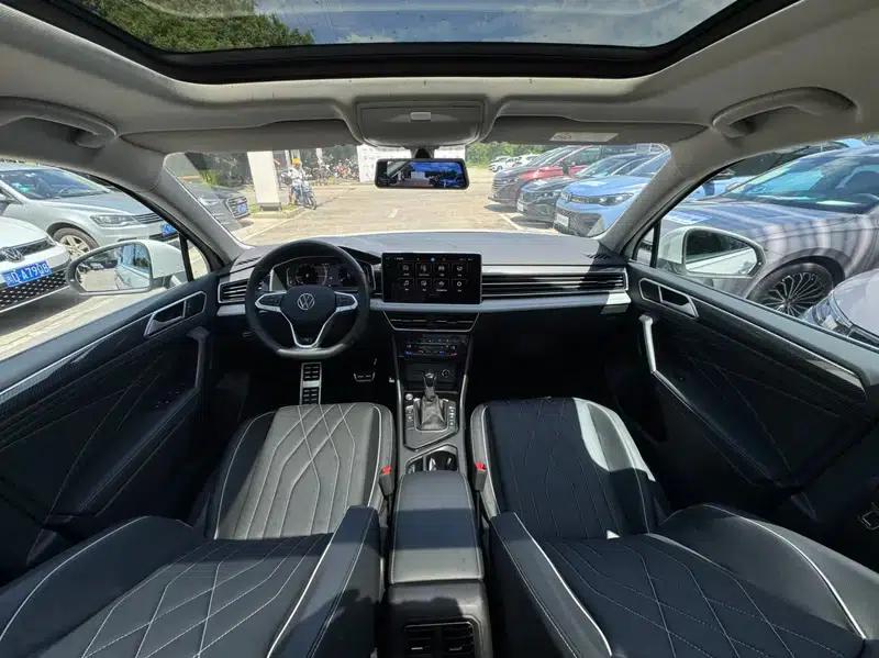Tiguan L 2025 Outstanding Edition 330TSI 2WD R-Line Dragon Edition — миниатюра 7
