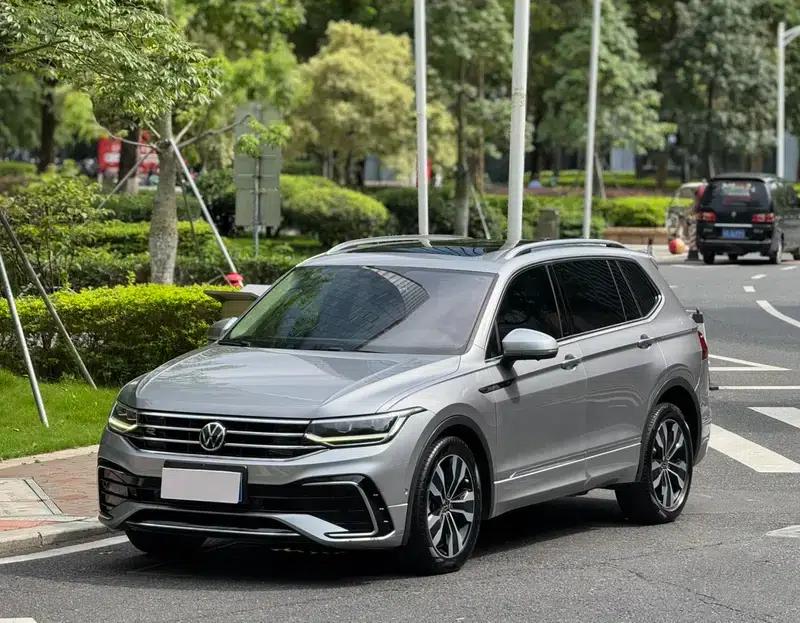 Tiguan L 2022 330TSI Automatic 2WD R-Line Premium Edition — миниатюра 1