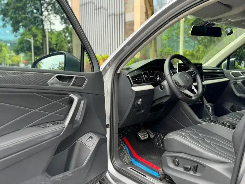 Tiguan L 2022 330TSI Automatic 2WD R-Line Premium Edition — миниатюра 11