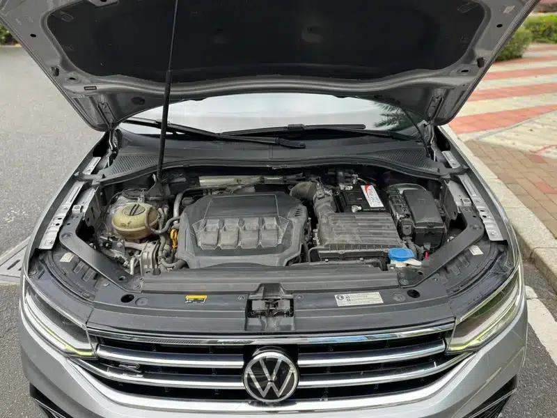 Tiguan L 2022 330TSI Automatic 2WD R-Line Premium Edition — миниатюра 9