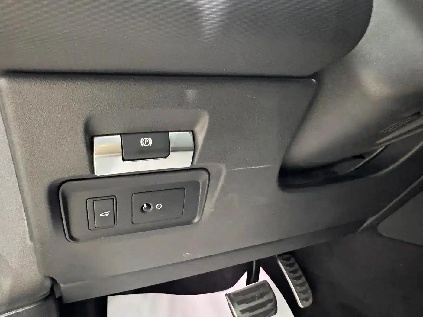 Discovery Sport 2020 249PS R-Dynamic Performance Technology Edition 5-seater — миниатюра 13