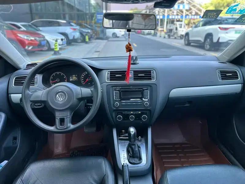 2012 Volkswagen Sagitar 1.6L Automatic Comfort Model — миниатюра 5
