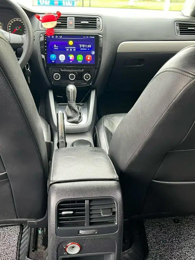 2012 Volkswagen Sagitar 1.6L Automatic Comfort Model — миниатюра 7