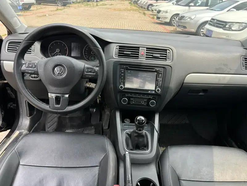 2012 Volkswagen Sagitar 1.4TSI Manual Deluxe Edition — миниатюра 8
