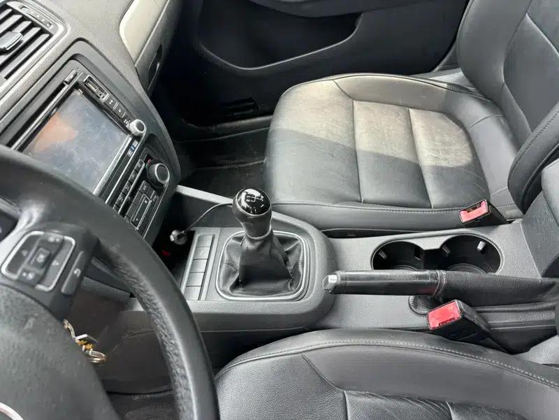 2012 Volkswagen Sagitar 1.4TSI Manual Deluxe Edition — миниатюра 9