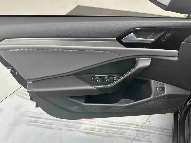 2021 Volkswagen Sagitar 200TSI DSG Comfort Smart Edition — миниатюра 18