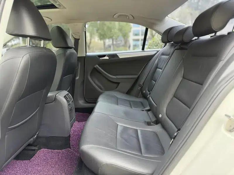 2014 Volkswagen Sagitar 1.6L Automatic Comfort Model — миниатюра 12